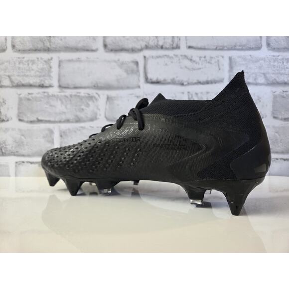 Adidas Predator Accuracy.1 SG Soccer Cleats Men\'s Size US 8.5 GW4581 Black